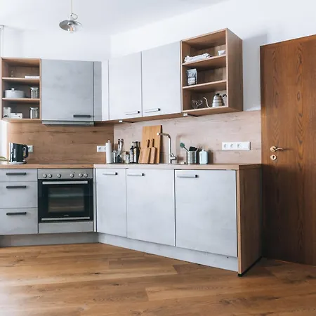 Raum Life - Loftwohnung Am Park * Ratisbonne